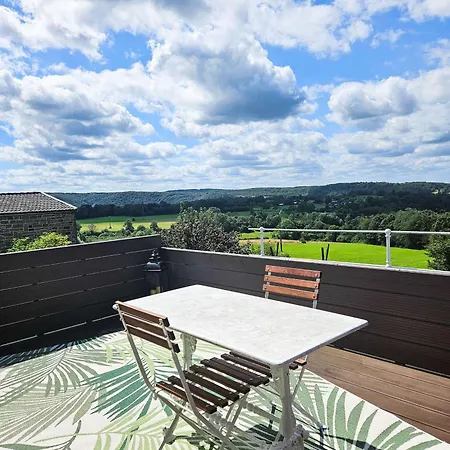 Vue Sur Les Collines *